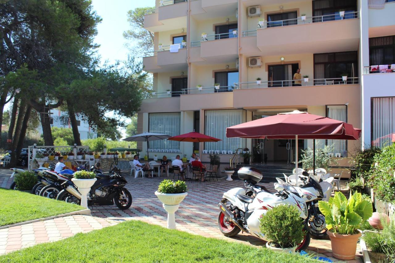 Hotel Villa Aljor Golem  Exteriér fotografie