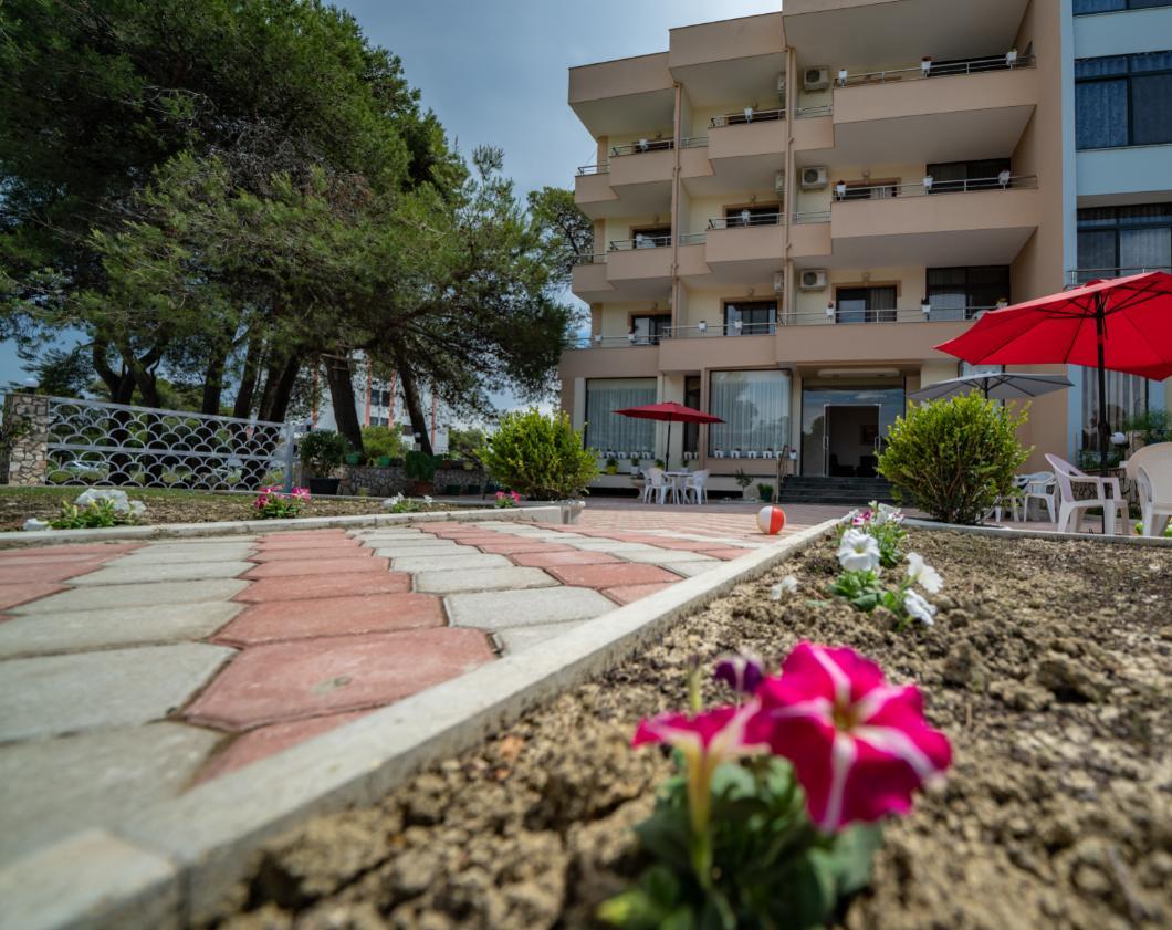 Hotel Villa Aljor Golem  Exteriér fotografie